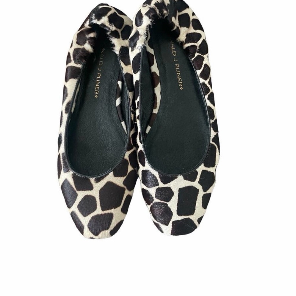 Donald J. Pliner Giraffe Print Women's Flats